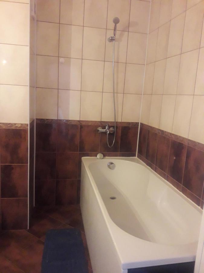 ポモリエApartament Janetアパートメント エクステリア 写真