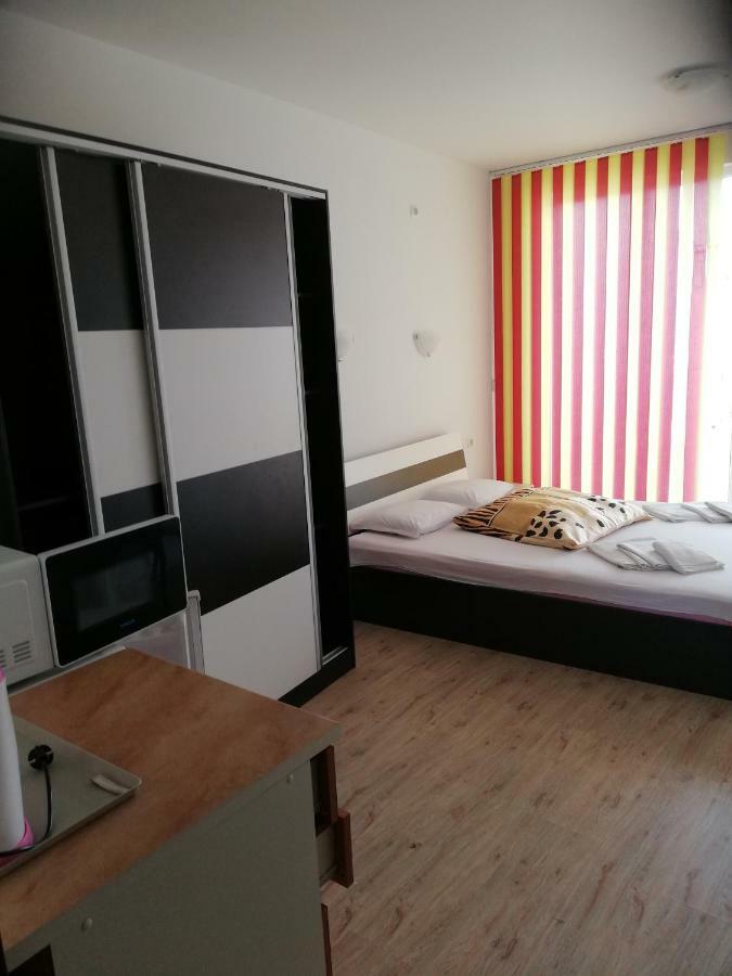 ポモリエApartament Janetアパートメント エクステリア 写真